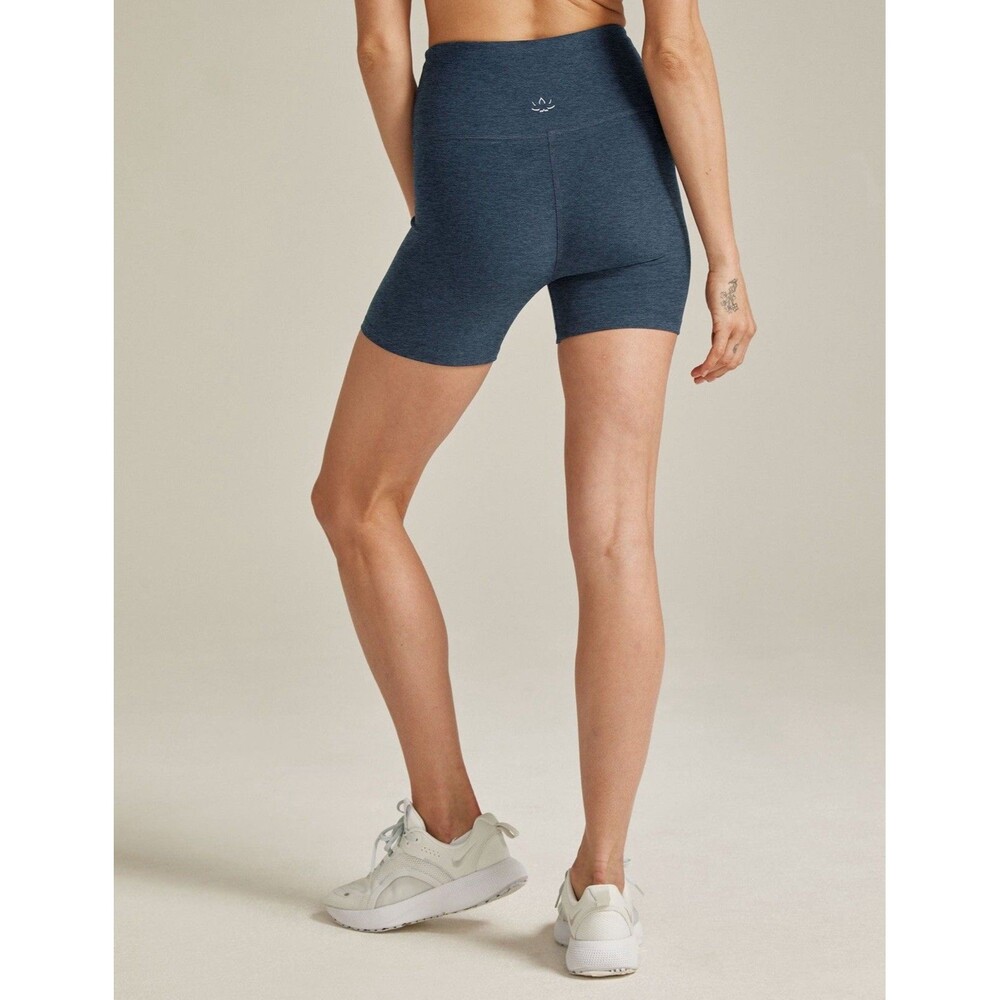 Beyond Yoga Spacedye Biker Shorts In A Dark Navy Size Small